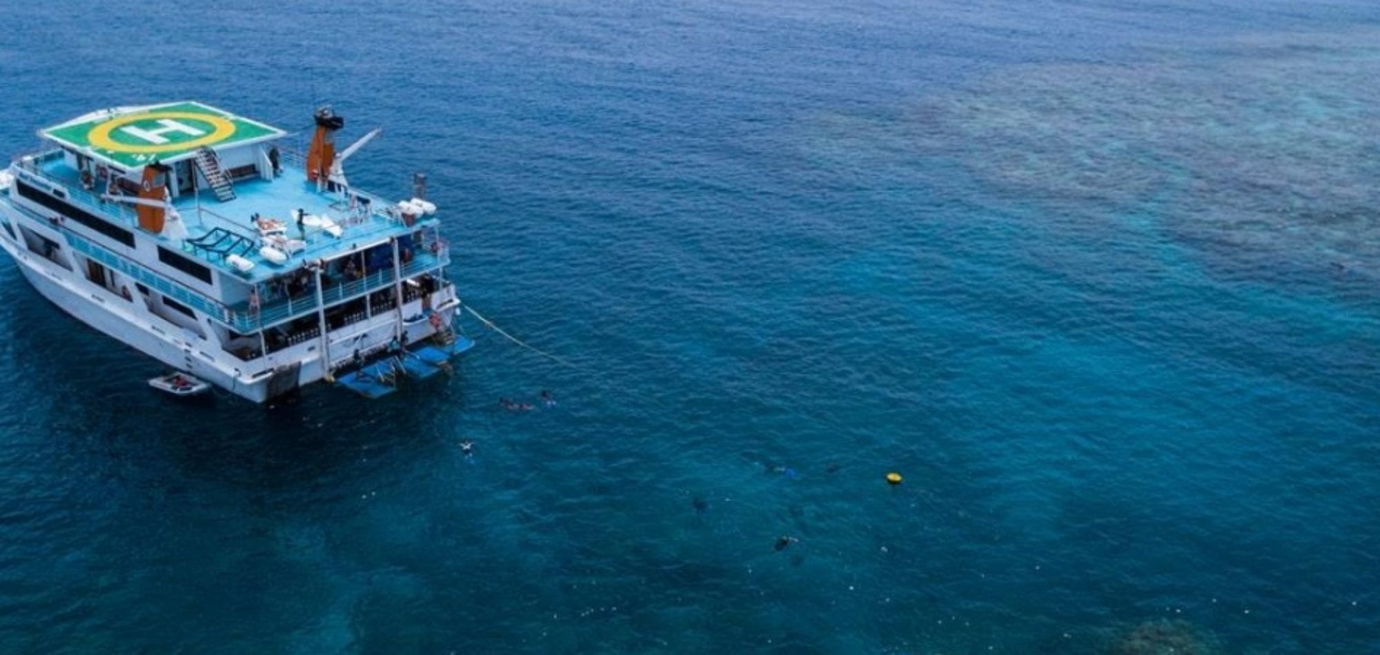 Cairns Liveaboard dive trip - Reef Encounter-
