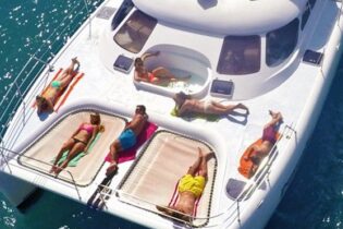 Powerplay – 3D3N Catamaran Liveaboard  Adventure (Relaxed/Social)