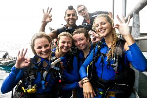 Learn to dive - PADI Open Water Course Cairns Great Barrier Reef