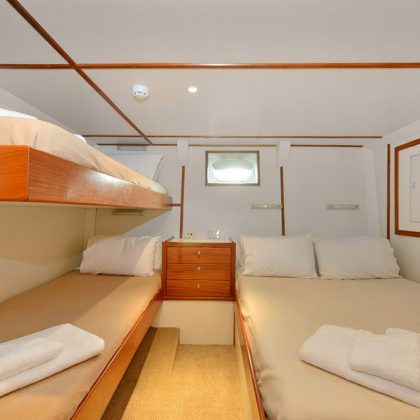 Argo vessel, triple share cabin