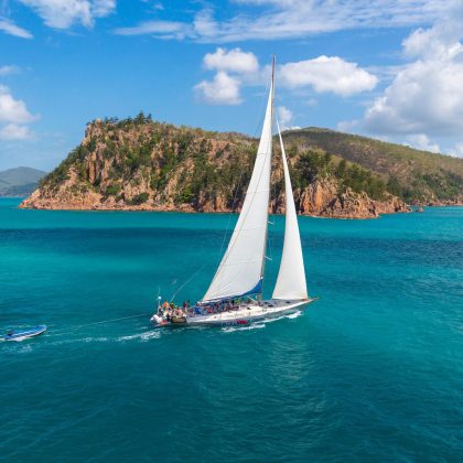 british_defender_-_aerial_sailing_shot_-_explore_whitsundays