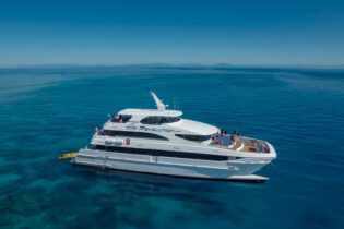 Full Day Great Barrier Reef Cruise – Evolution